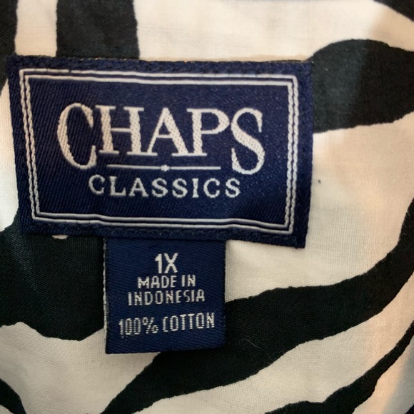 Chaps zebra button down blouse 1X - Picture 4 of 7